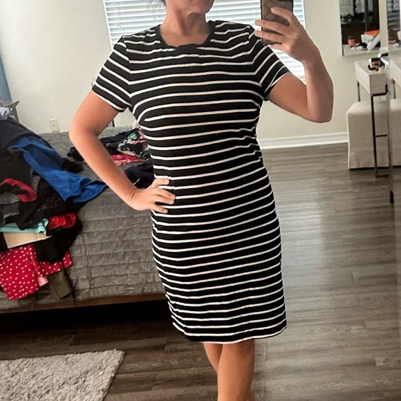Old Navy | Dresses | Old Navy Black White Striped Tee Shirt Dress | Poshmark